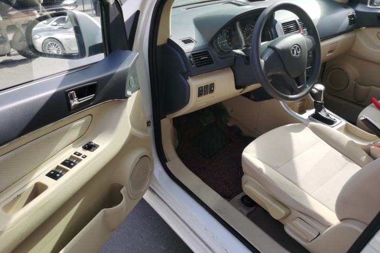 Used BAIC Senova D20 2015 Hatchback 1.5L Automatic Lotte Edition
