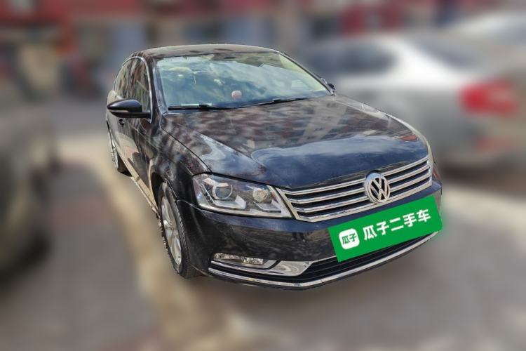 Used Volkswagen Magotan 2012 1.8TSI Luxury Model Front Right 45 Deg