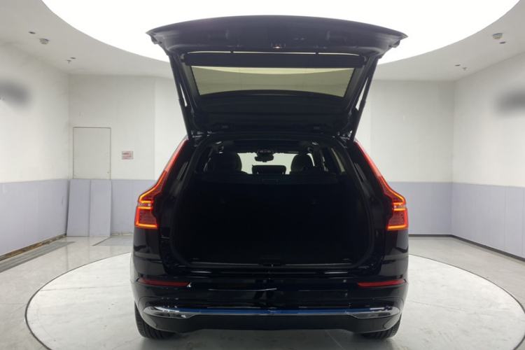 Used Volvo XC60 2025 B5 Four-Wheel Drive Smart & Advanced Luxury Edition Trunk
