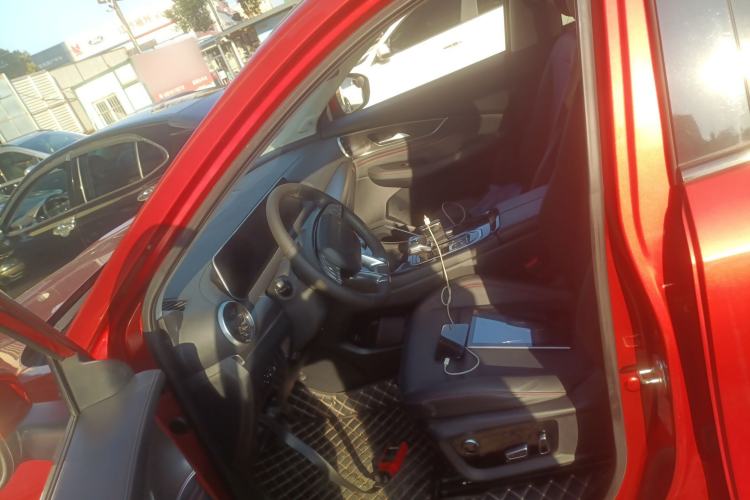 Used FORTHING T5 EVO 2021 1.5TD DCT Diamond Edition
