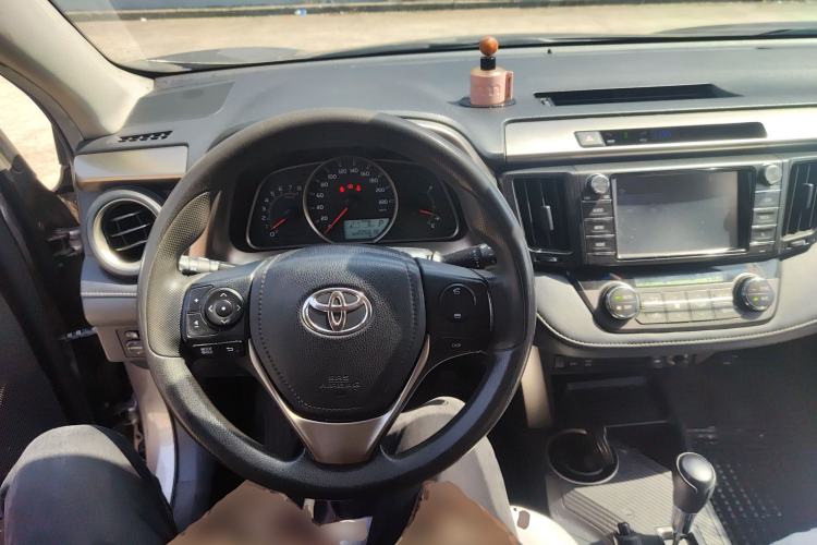 Used Toyota RAV4 2013 2.0L CVT Four-Wheel Drive Fashion Edition
