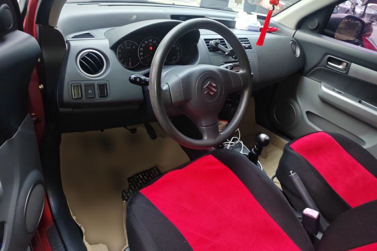 Used Suzuki Swift 2014 1.5L Manual Fashion Edition
