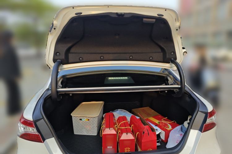 Used Toyota Camry 2021 2.0G Luxury Edition
