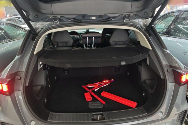 Used Lynk & Co 06 EM-P 2022 PHEV 84 km Range Pro Version