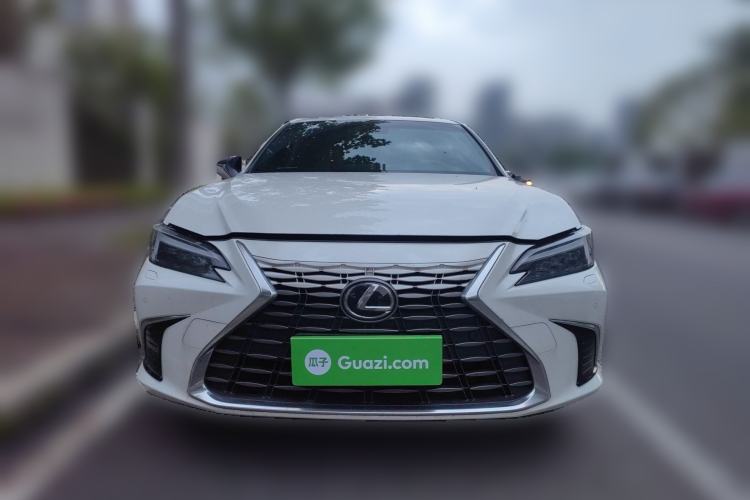 Used Lexus ES 2025 200 Premium Edition Front