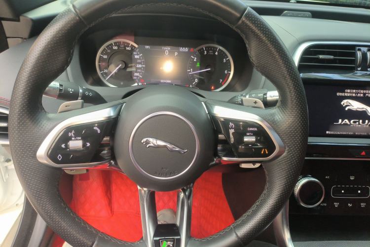 Used Jaguar XEL 2020 2.0T 200 PS R-DYNAMIC S Advanced Sport Edition Steering Wheel