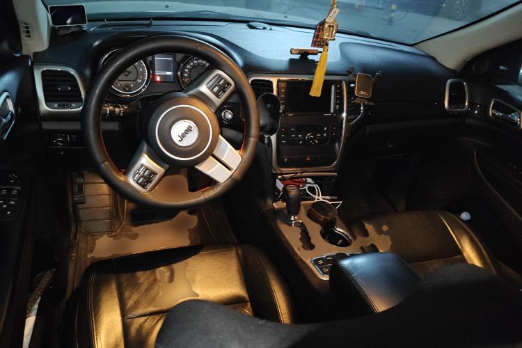 Used Jeep Grand Cherokee 2013 3.6L Comfort Edition
