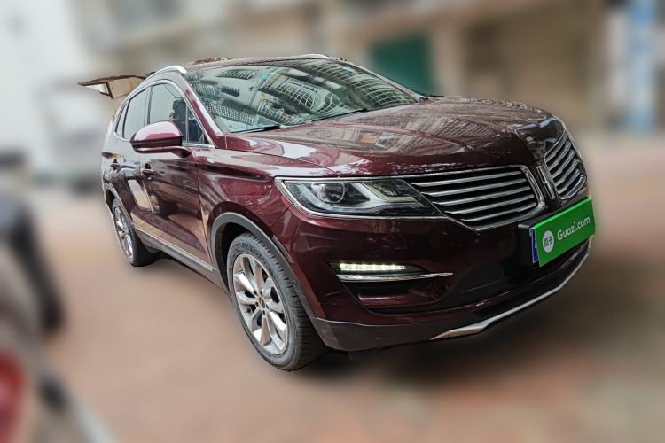 Used Lincoln MKC 2014 2.0T Two-Wheel-Drive Luxury Edition Front Right 45 Deg