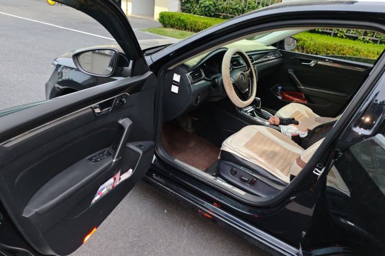 Used Volkswagen Passat 2016 330TSI DSG Prestige Edition
