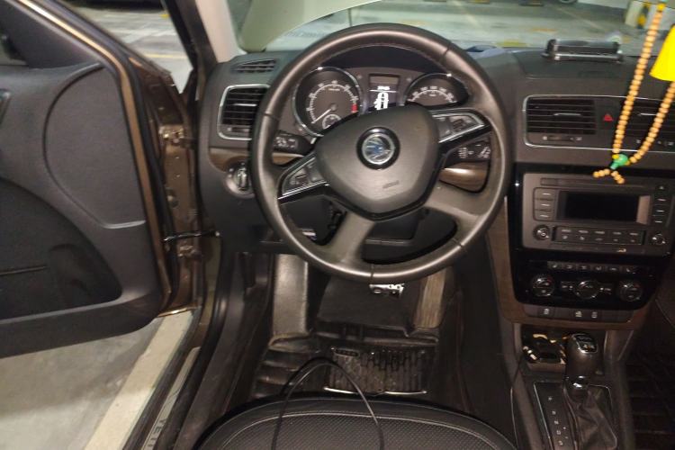 Used Skoda Yeti 2014 1.8TSI DSG All-Wheel Drive Edition Steering Wheel