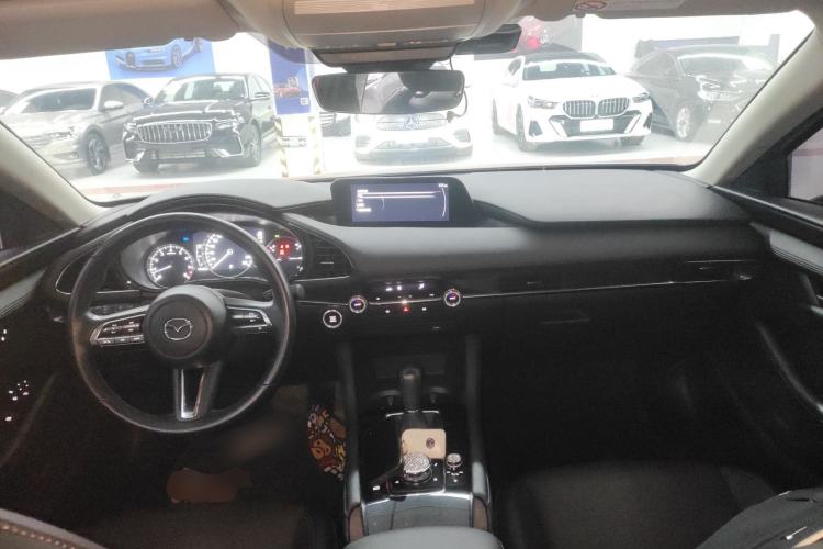 Used Mazda 3 Axela 2020 2.0L Automatic Zhiya Edition Center Console