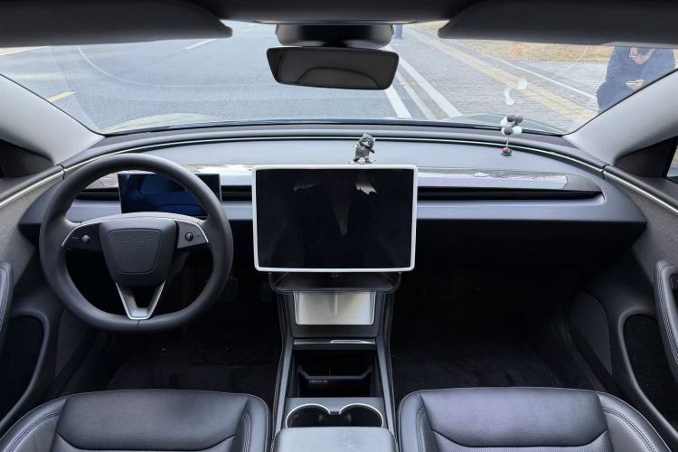 Used Tesla Model 3 2023 Rear-Wheel-Drive Version
