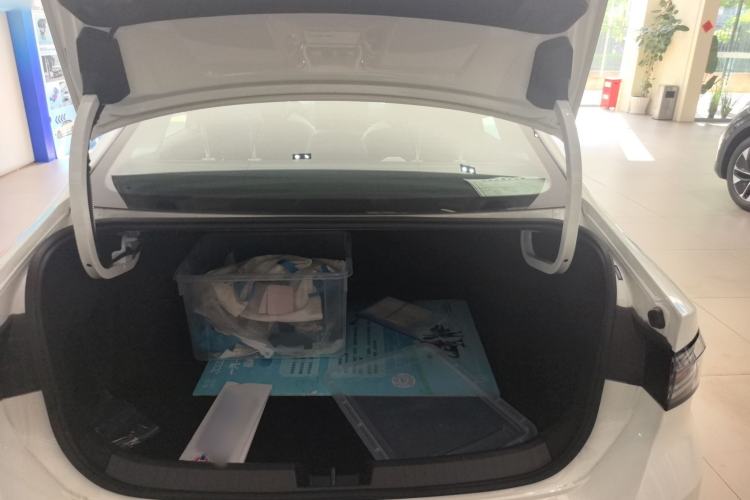 Used Volkswagen Sagitar 2026 Model L 300TSI DSG Luxury Version
