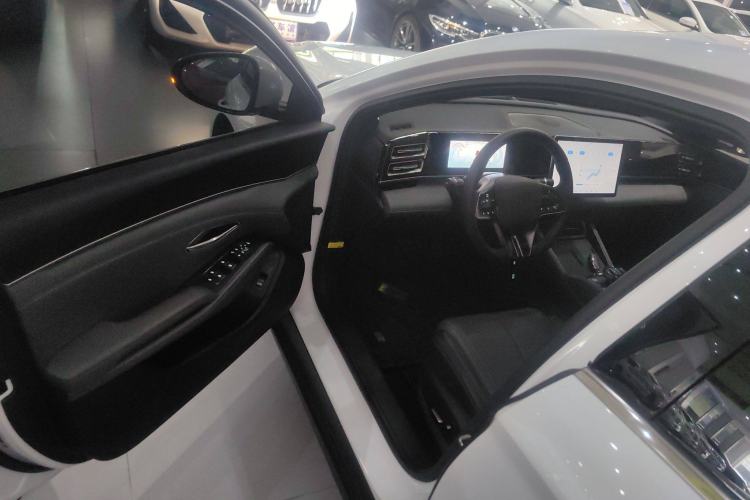 Used BYD Qin L 2024 DM-i 120KM Beyond Model