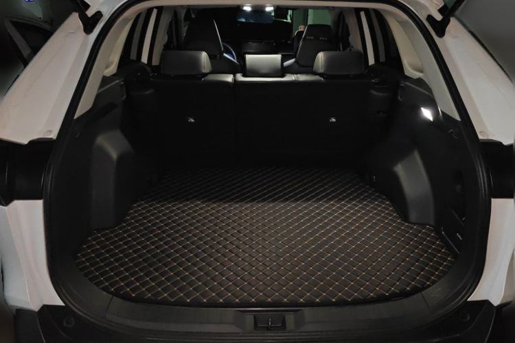 Used Toyota RAV4 2023 2.0L CVT Two-Wheel Drive Fashion Plus Edition Trunk