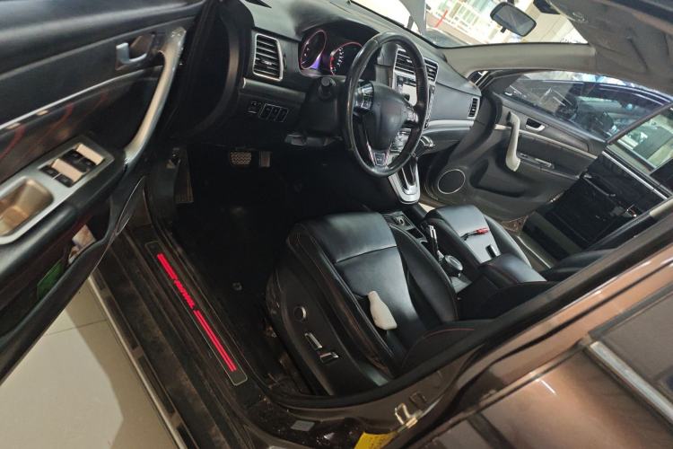 Used Haval H6 2015 Sport Edition 1.5T Automatic Two-Wheel Drive Luxury Model Driver Seat