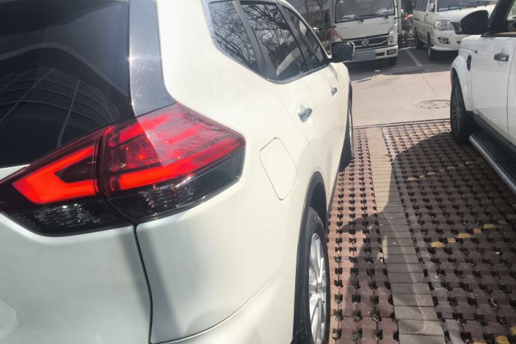 Used Nissan X-Trail 2020 2.0L XL Premium CVT 2WD SmartConnect Luxury Edition
