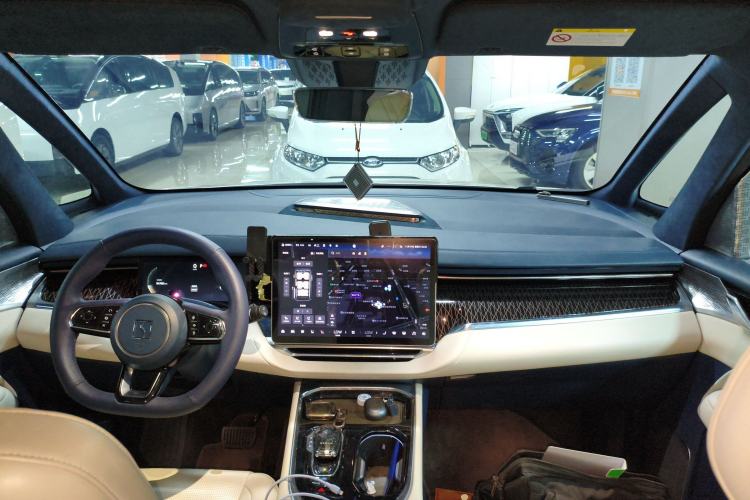 Used Zeekr 009 2022 WE Edition