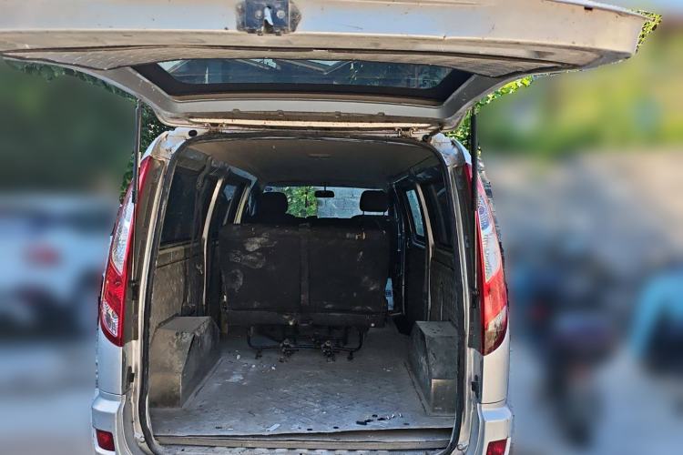 Used Foton Scenic G5 2021 2.4L Gasoline Commercial Version 6-Seater Multi-Purpose Passenger Vehicle 4K22D4M