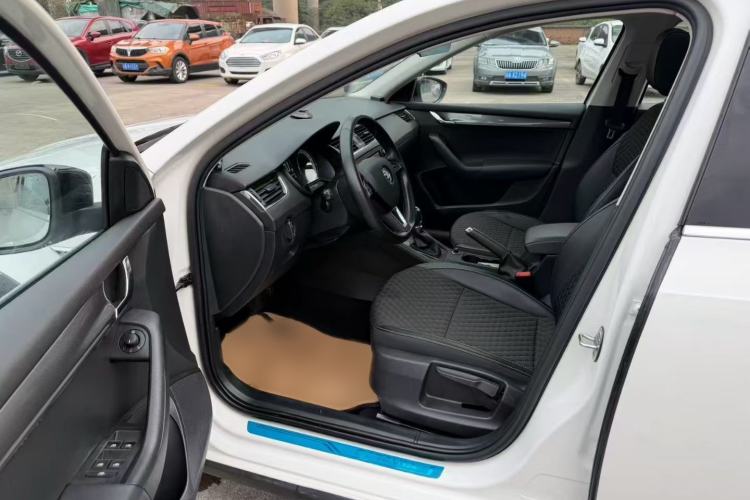 Used Skoda Octavia 2018 Station Wagon TSI280 DSG Luxury Edition
