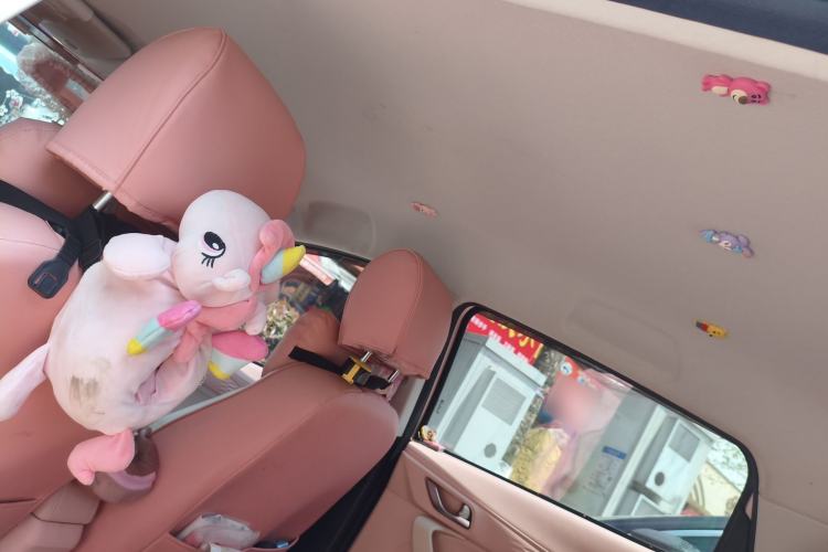 Used CHANGAN Benni E-Star 2022 Charming Edition Colorful Model Lithium Iron Phosphate
