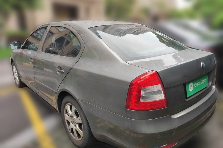Used Skoda Octavia 2013 1.6L Automatic Yijie Edition Rear Left 45 Deg