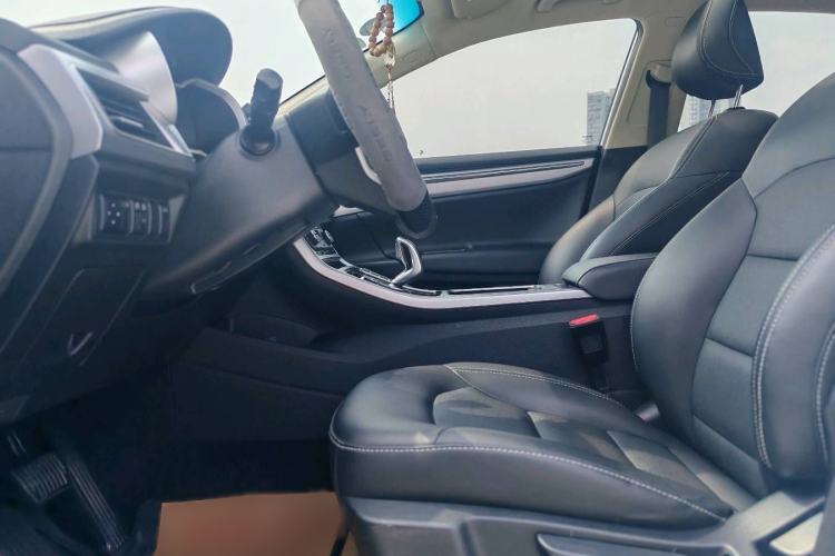 Used Geely Auto Emgrand GL 2019 1.5T DCT Elite Smart Edition Interior 1