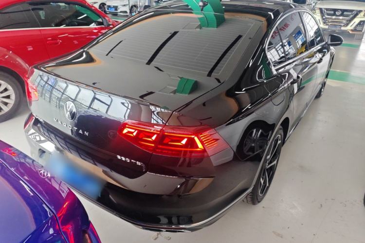 Used Volkswagen Magotan 2025 Revised Version 2 Zhongxiang Edition 330TSI DSG Luxury Trim Rear Right 45 Deg