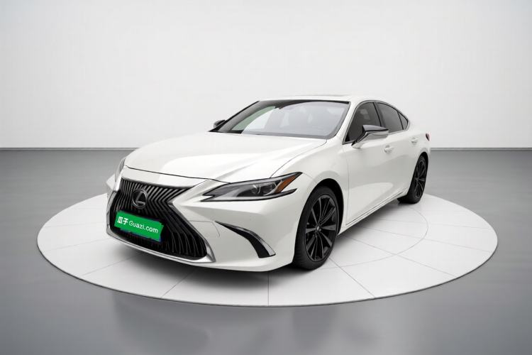 Used Lexus ES 2020 200 Luxury Edition Front Left 45 Deg