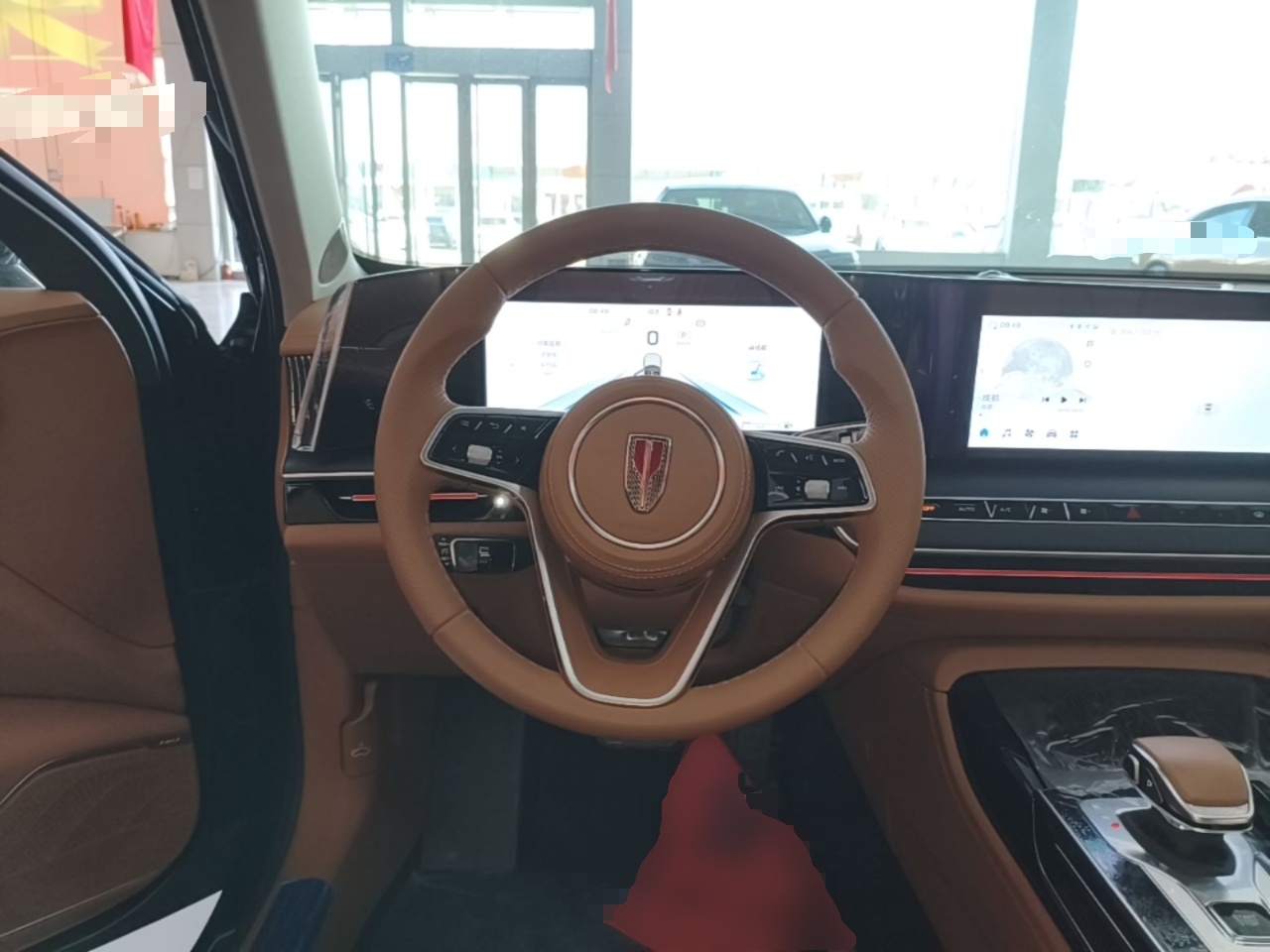 Hongqi H9 2025 Model Facelifted 2.0T Two-Wheel Drive Flag-Style Luxury Business Edition, 5 Seats - Chinese Trim Xiang — снимка 13