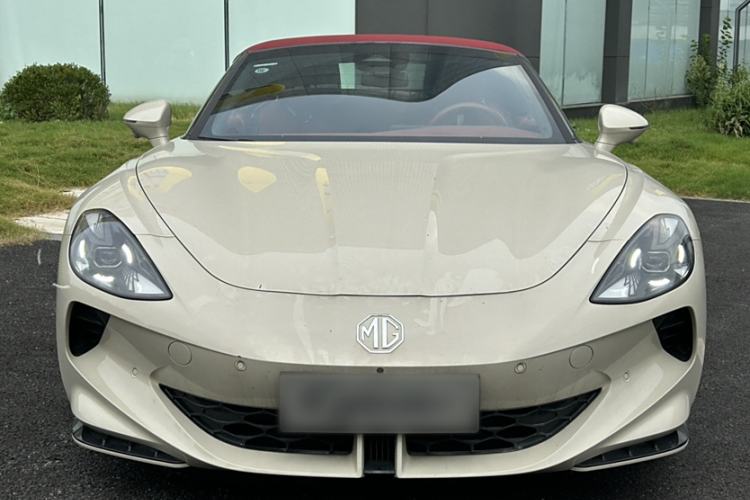 Used MG Cyberster 2024 520 km Legendary All-Wheel-Drive Red Canopy Version
