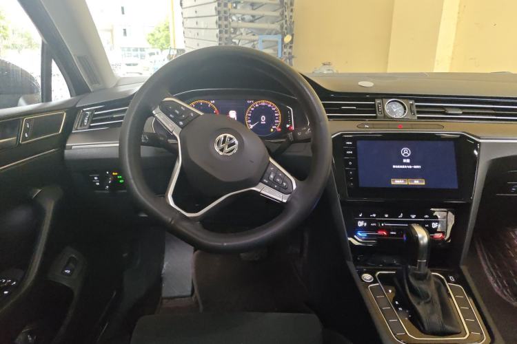 Used Volkswagen Magotan 2020 330TSI DSG Luxury Edition Steering Wheel