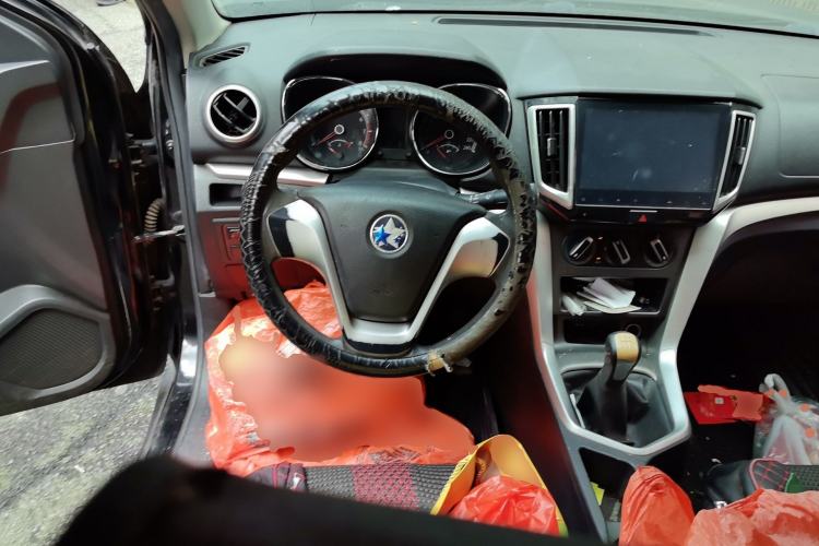 Used Venucia T70 2015 1.6L Manual Ruixing Edition Steering Wheel