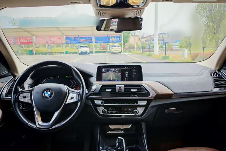 Used BMW X3 2021 xDrive28i Luxury Package Interior 4