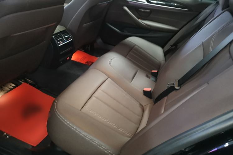 Used BMW 5 Series 2020 525Li M Sport Package Left Rear Seat