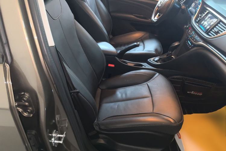 Used Buick GT 2017 15N Automatic Deluxe Edition Right Front Seat