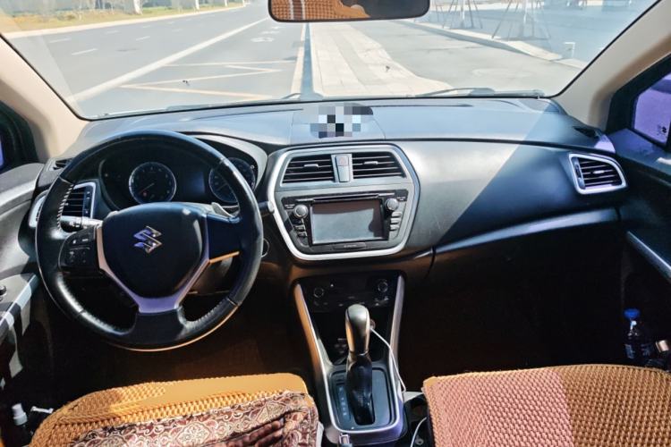 Used Suzuki S-Cross 2014 1.6L CVT Two-Wheel Drive Elite Version
