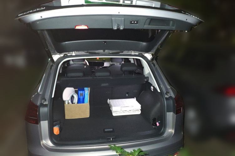 Used Volkswagen Tayron 2020 330TSI Two-Wheel Drive Luxury Smart Connectivity Version Trunk