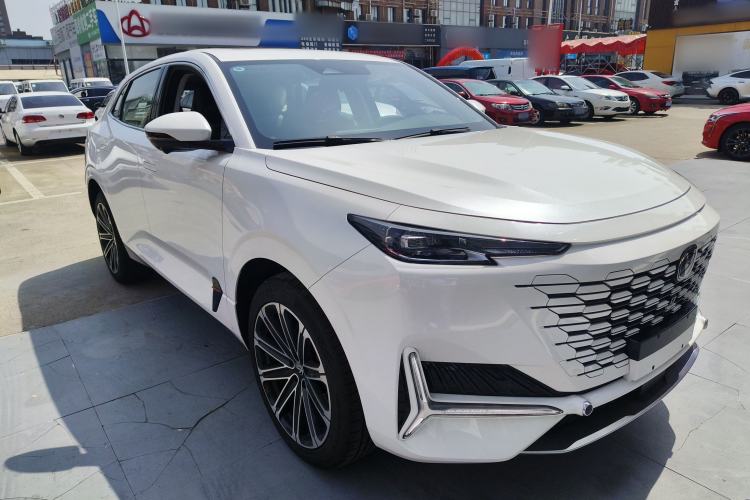 Used CHANGAN UNI-K iDD 2024 ZhiDian iDD 1.5T 135km Smart Leading Model
