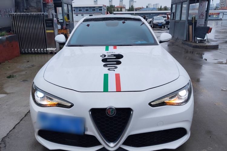 Used Alfa Romeo Giulia 2017 2.0T 200HP Luxury Edition