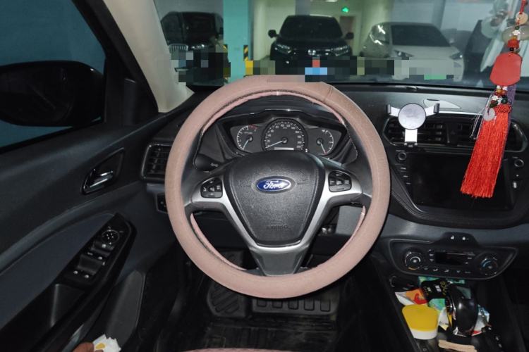 Used Ford Escort 2015 1.5L Automatic Fashion Model