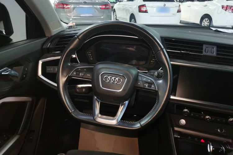 Used Audi Q3 2020 35 TFSI Fashion Dynamic Model