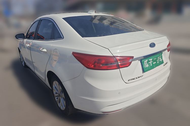 Used Ford Escort 2015 1.5L Automatic Fashion Model
