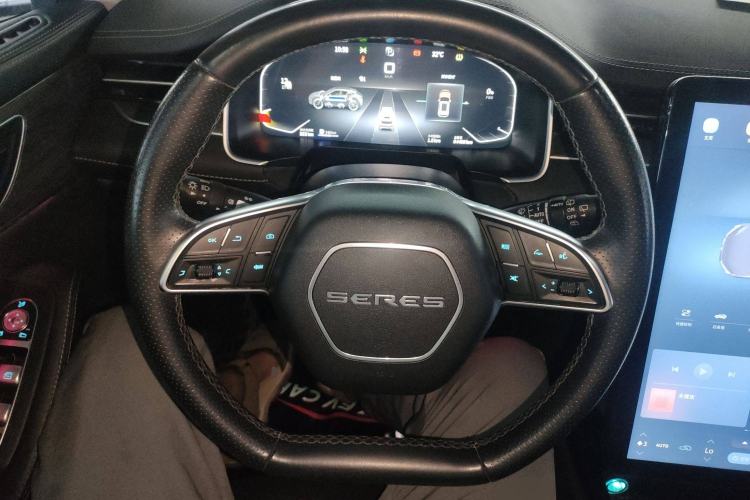 Used SERES SF5 2021 Four-Wheel Drive Freedom Expedition Edition
