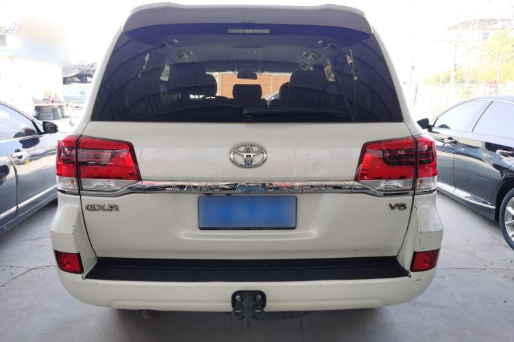 Used Toyota Land Cruiser 2017 4.0 GX-R Dual Fuel Dual Differential – Middle East
