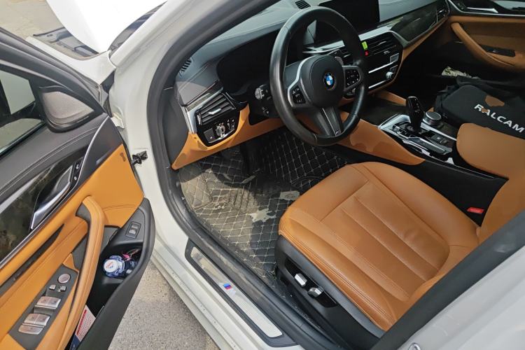 Used BMW 5 Series 2020 530Li Luxury Edition M Sport Package Driver Seat