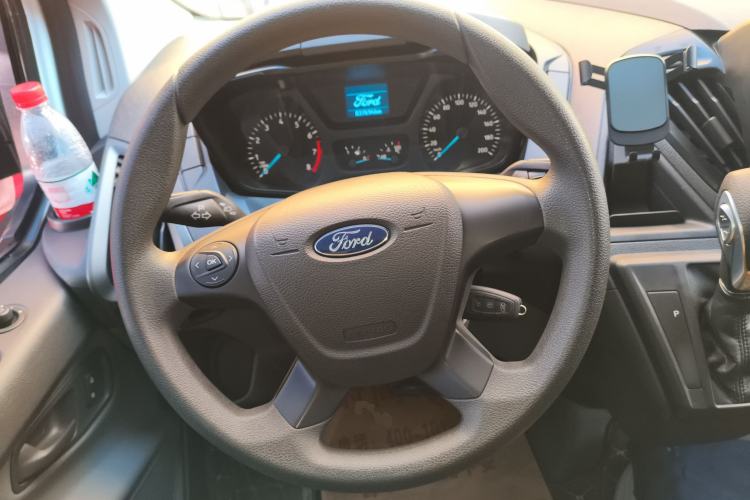 Used Ford Transit 2020 2.0T Gasoline Multi-Purpose Commercial Vehicle Mid-Drive Low-Roof Lift-Up Tailgate China VI Standard