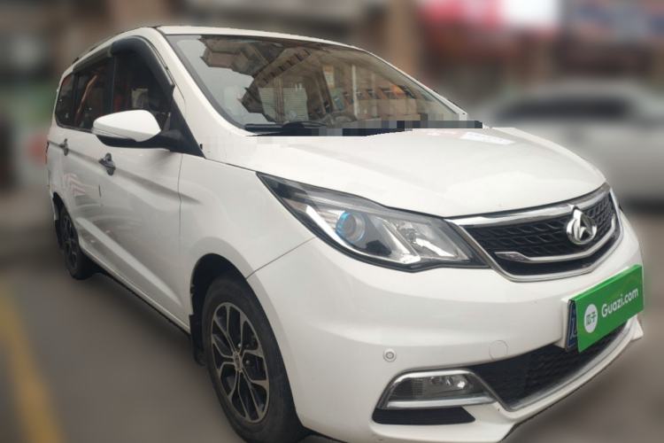 Used CHANGAN KAICHENG Oushang A600 2016 1.5L Manual Luxury 7-Seater Front Right 45 Deg