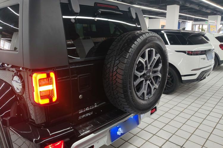 Used BAIC Off-Road BJ40 2024 2.0T Urban Hunter Honor Edition
