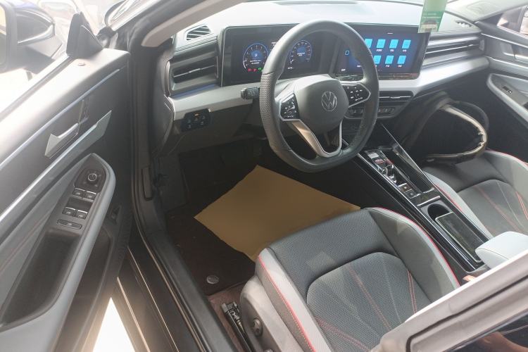 Used Volkswagen Lamando 2024 Lavida L 280TSI DSG Cool & Spicy Edition
